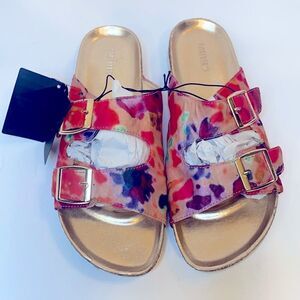 NEW...Floral 🌺 sandals size 9 from Forever21